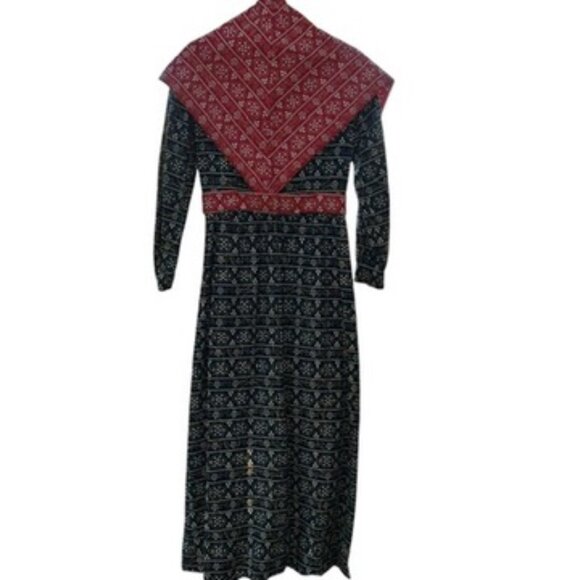 Vintage 1970s Maxi Dress blue red Handkercheif print with triangle scarf 8 - Picture 8 of 8